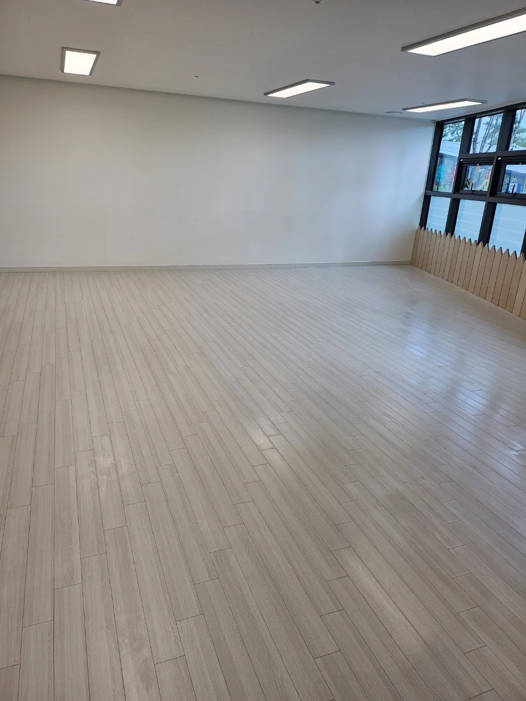 장수군 어린이집청소 시공 현장 — 교실 마감