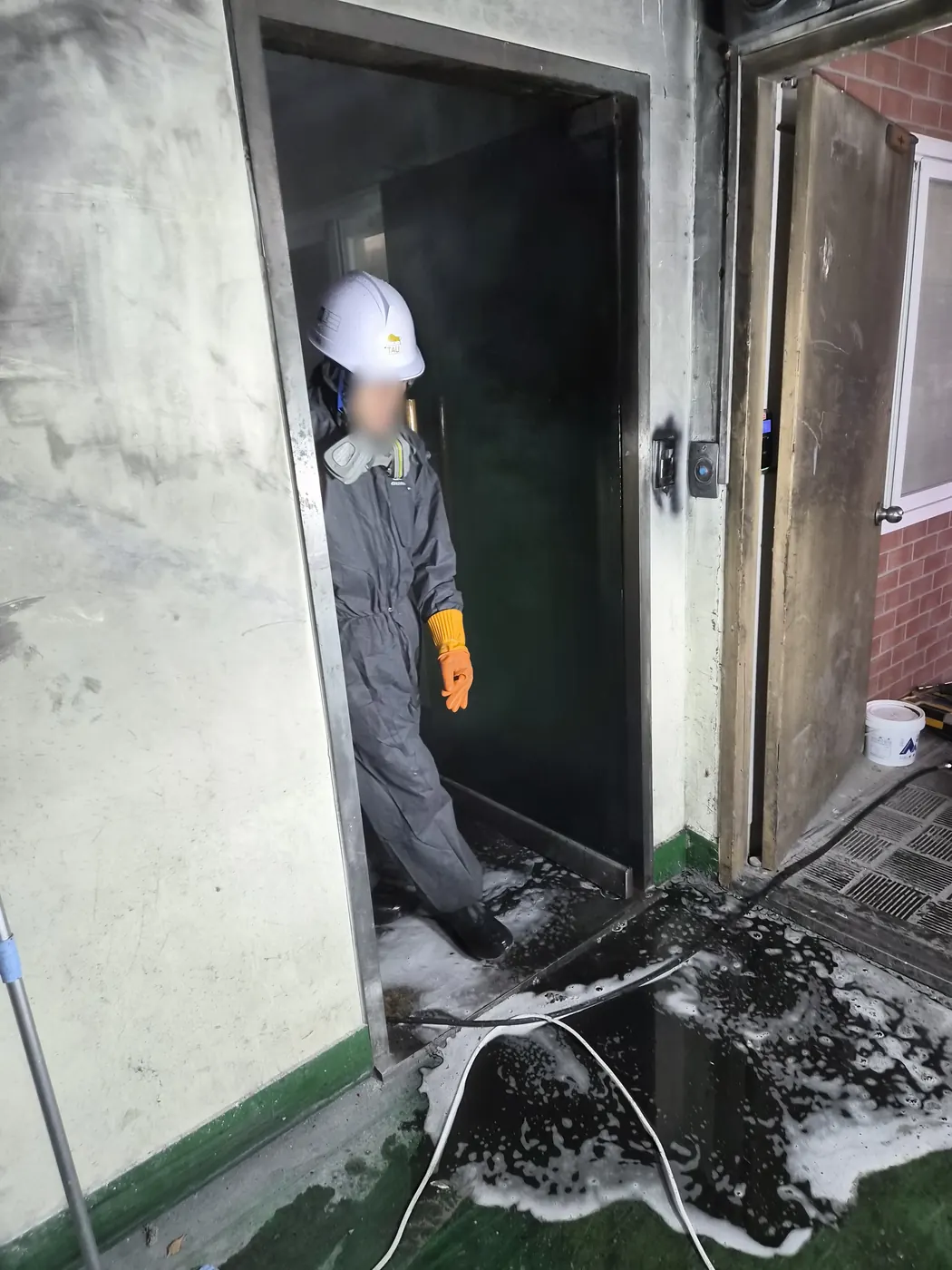 세척 진행 — 심원면 화재청소 현장