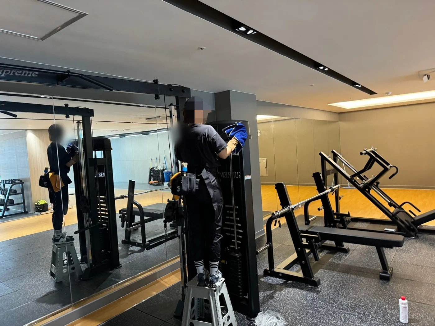 세정 진행 — 칠보면 헬스장청소 현장