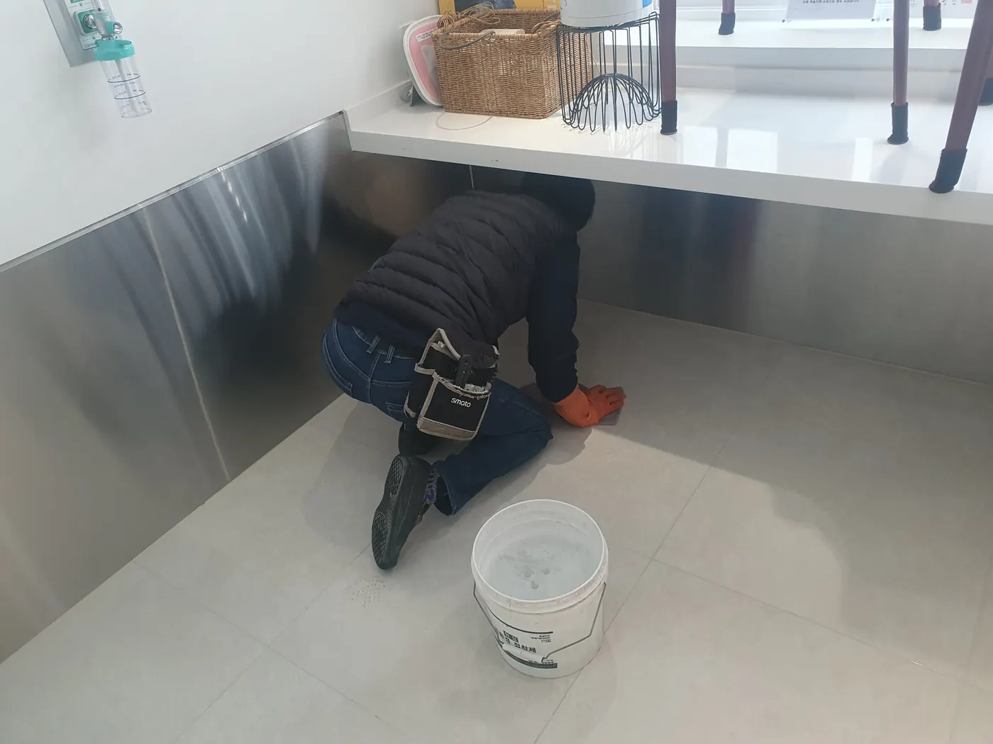 세정 진행 — 남원시 병원청소 현장