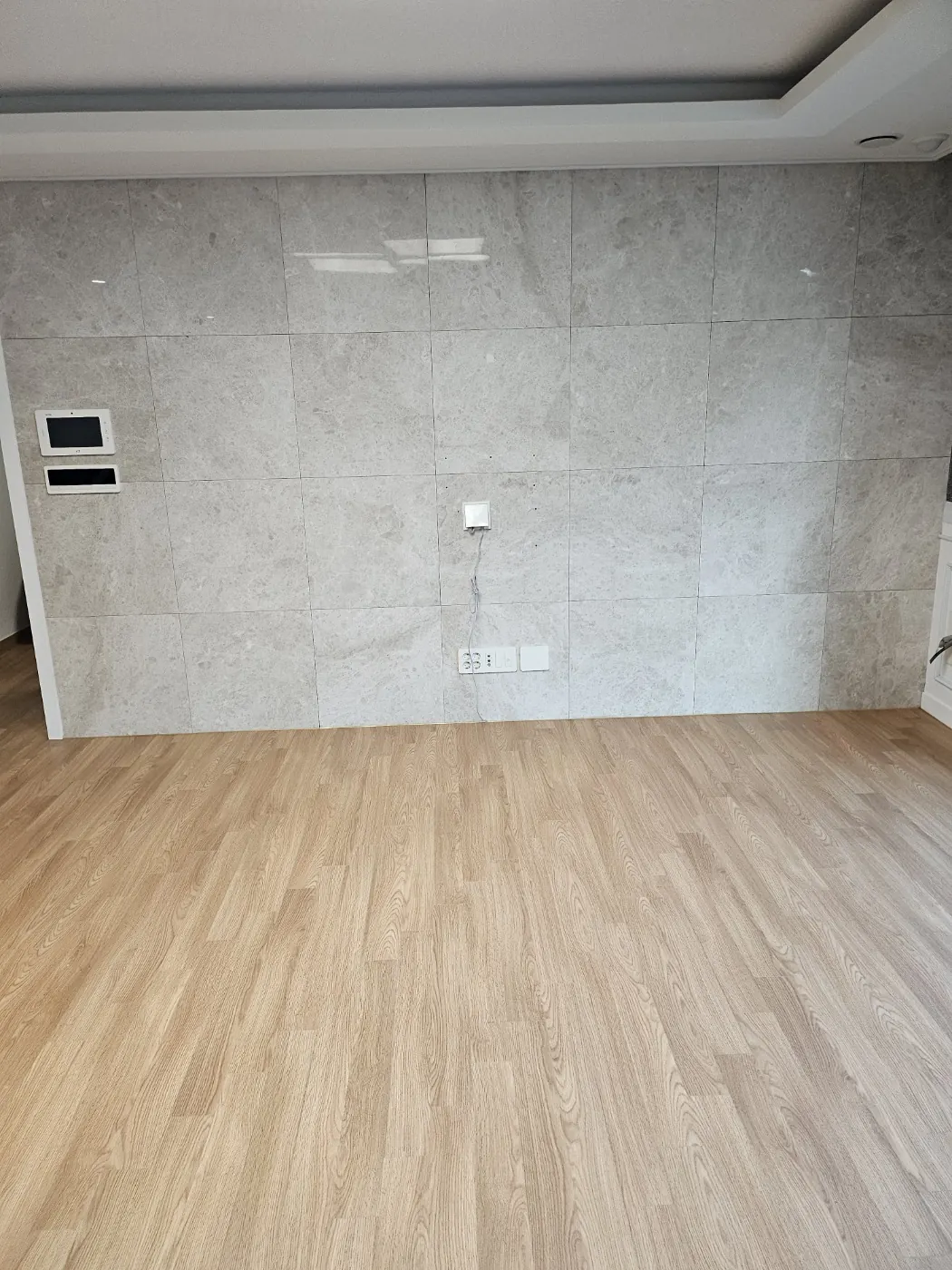 군산시 입주청소 시공 현장 — 입주 전 실내