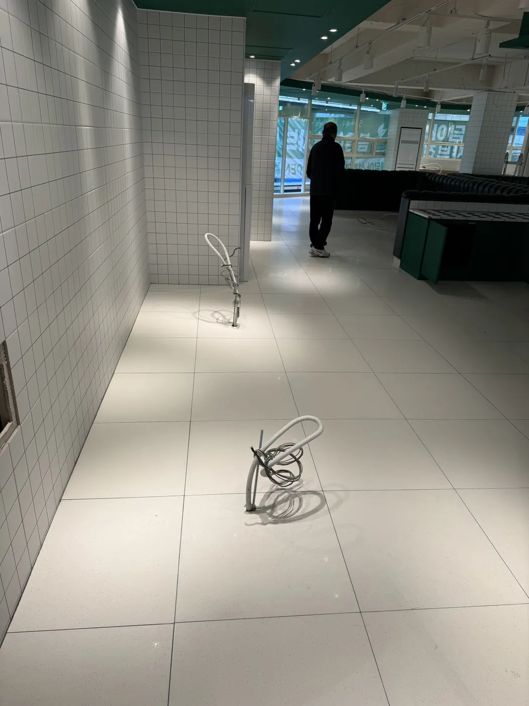 바닥 마감 상태 — 남원시 식당청소 현장
