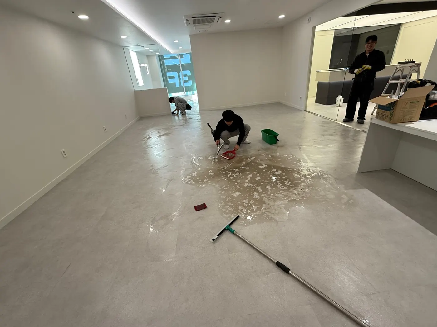 작업 진행 — 순창군 상가청소 현장