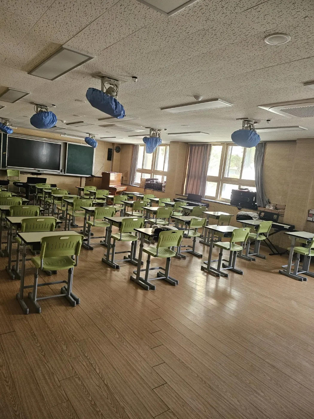용진읍 학교청소 시공 현장 — 교실 마감