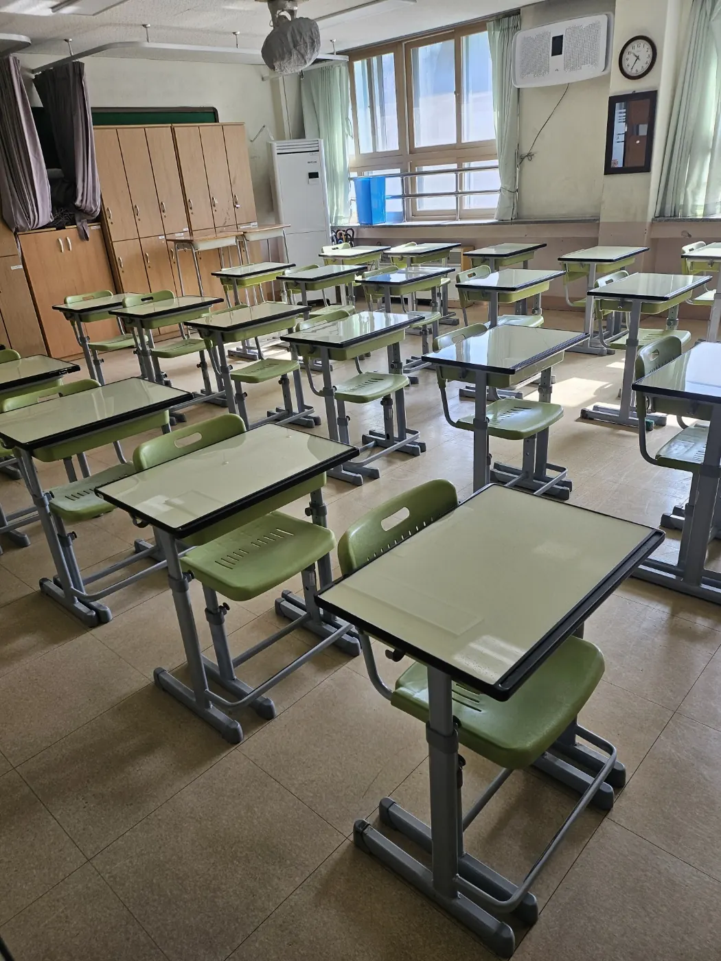삼계면 학교청소 시공 현장 — 교실 정리