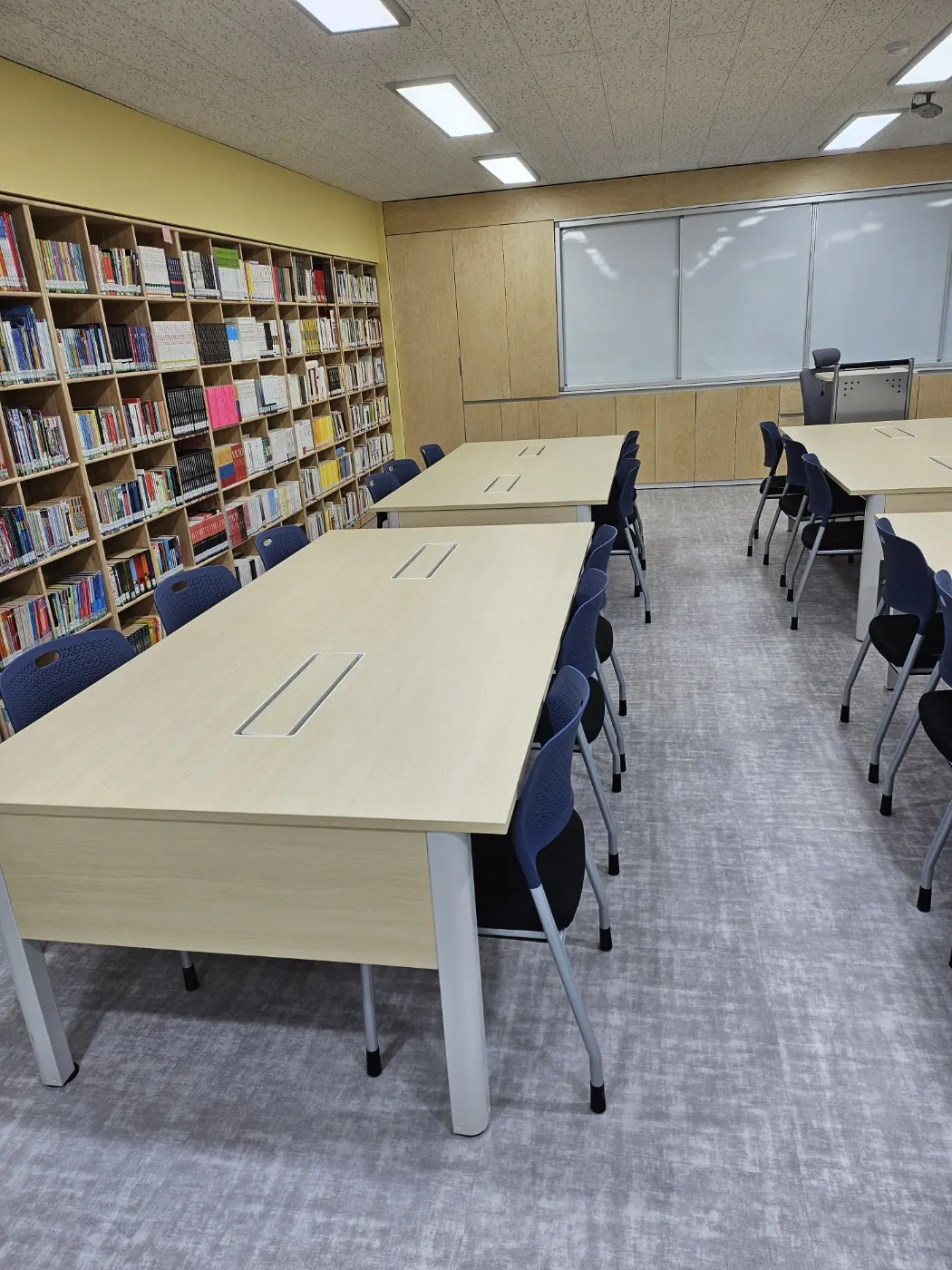 도서관 정리 — 김제시 학교청소 현장