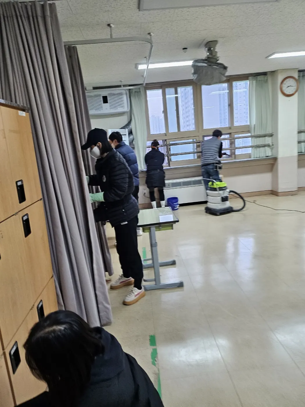 바닥 물걸레 마감 — 순창군 학교청소 현장