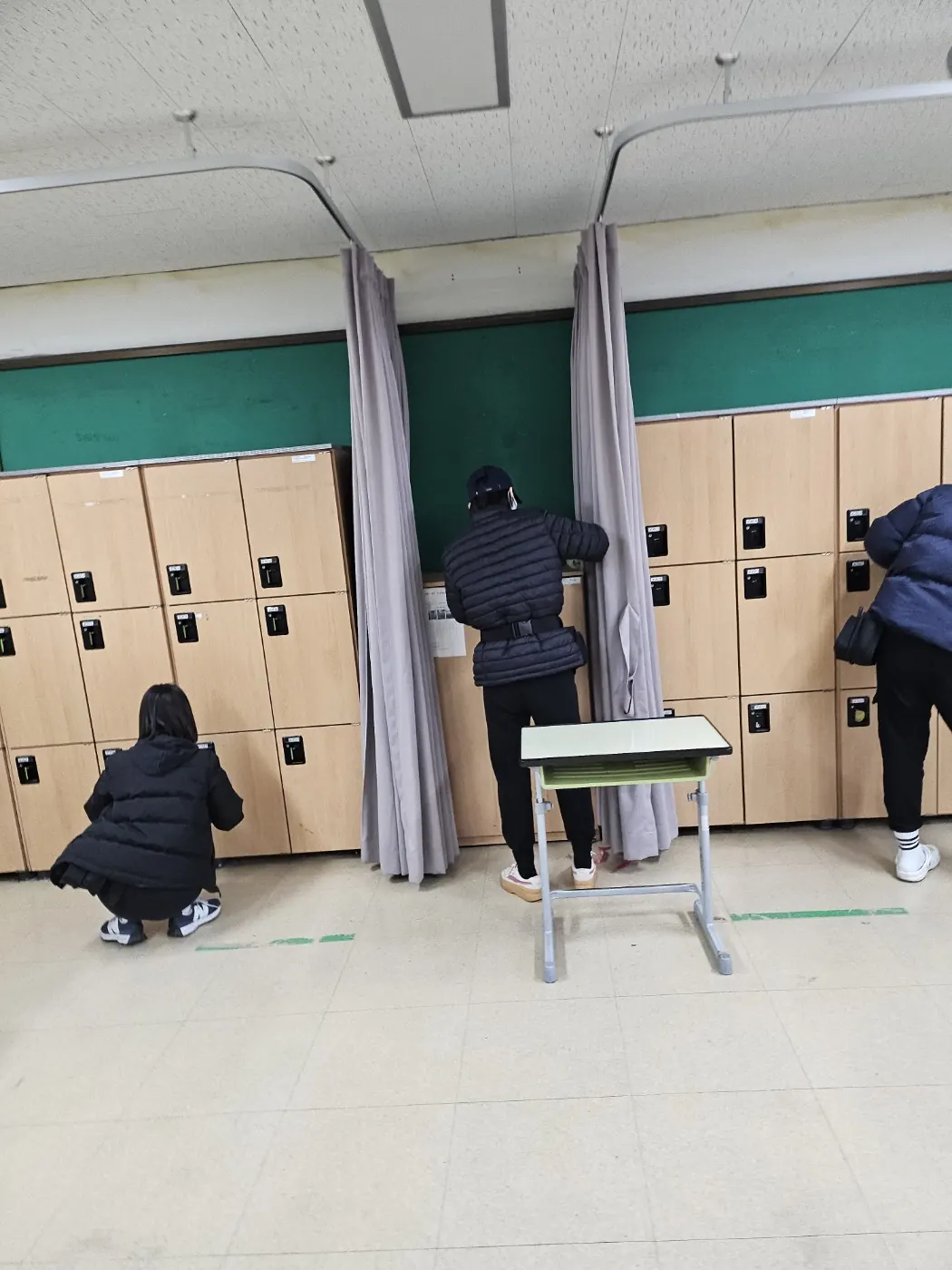 세정 진행 — 수성동 학교청소 현장