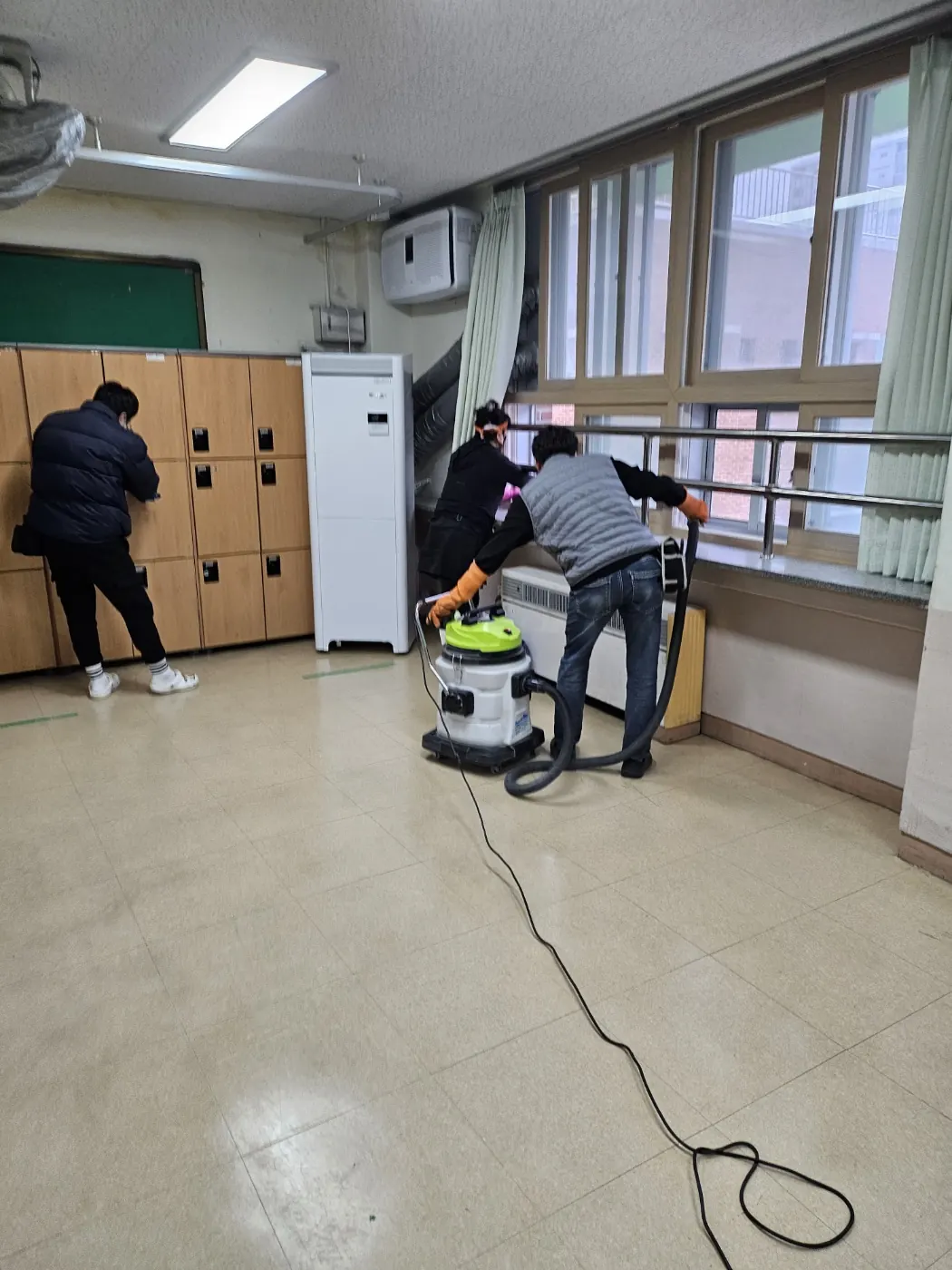 세정 진행 — 군산시 학교청소 현장