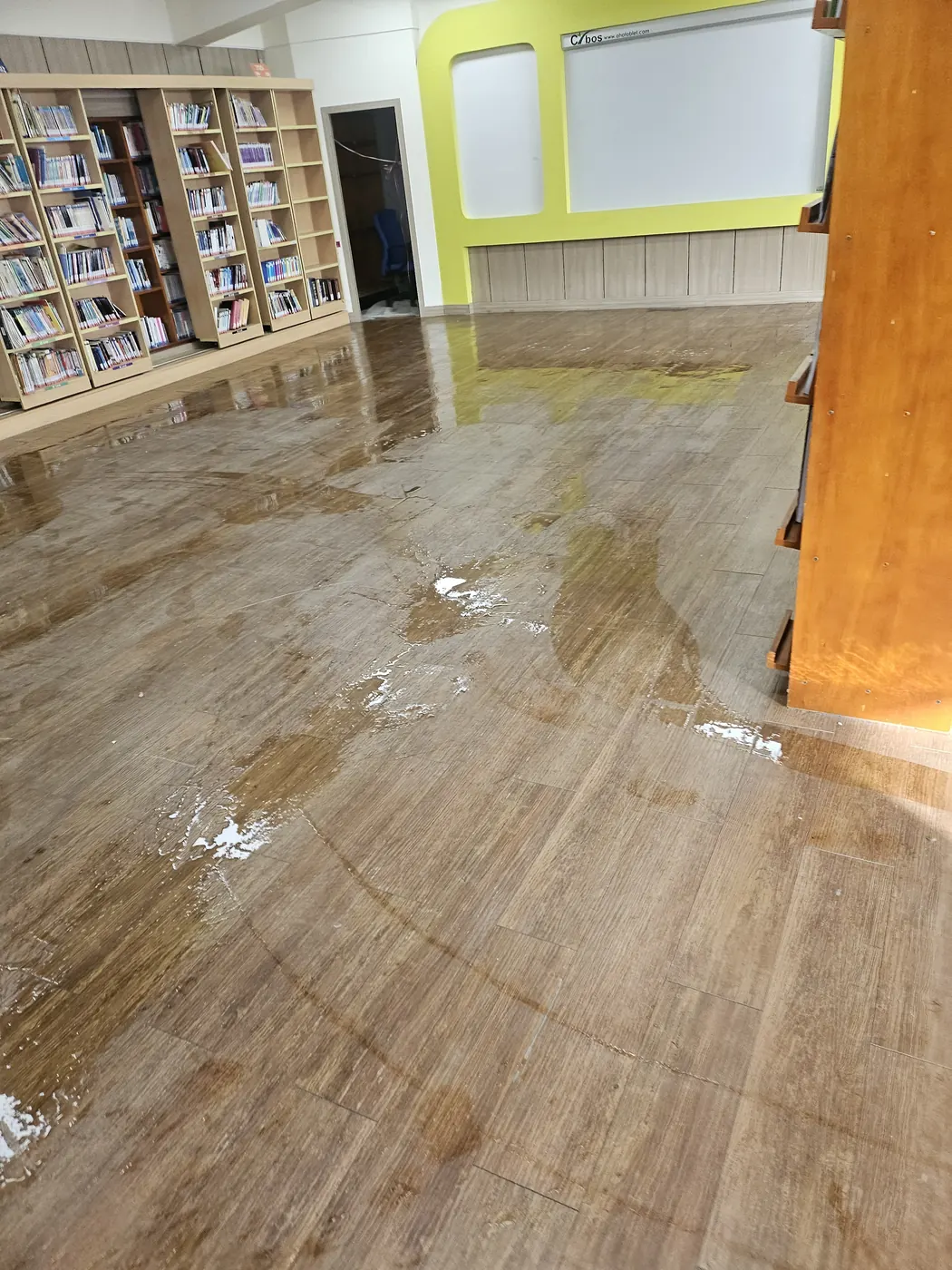 세정 진행 — 산곡동 학교청소 현장